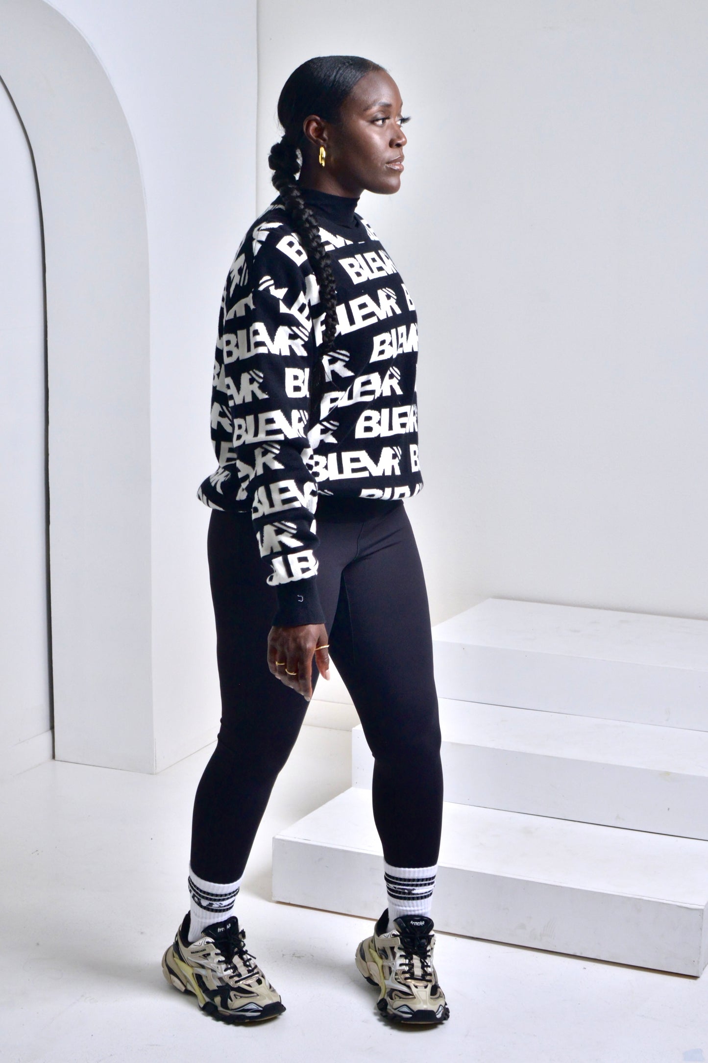BLEVR LOGO JACQUARD SWEATER